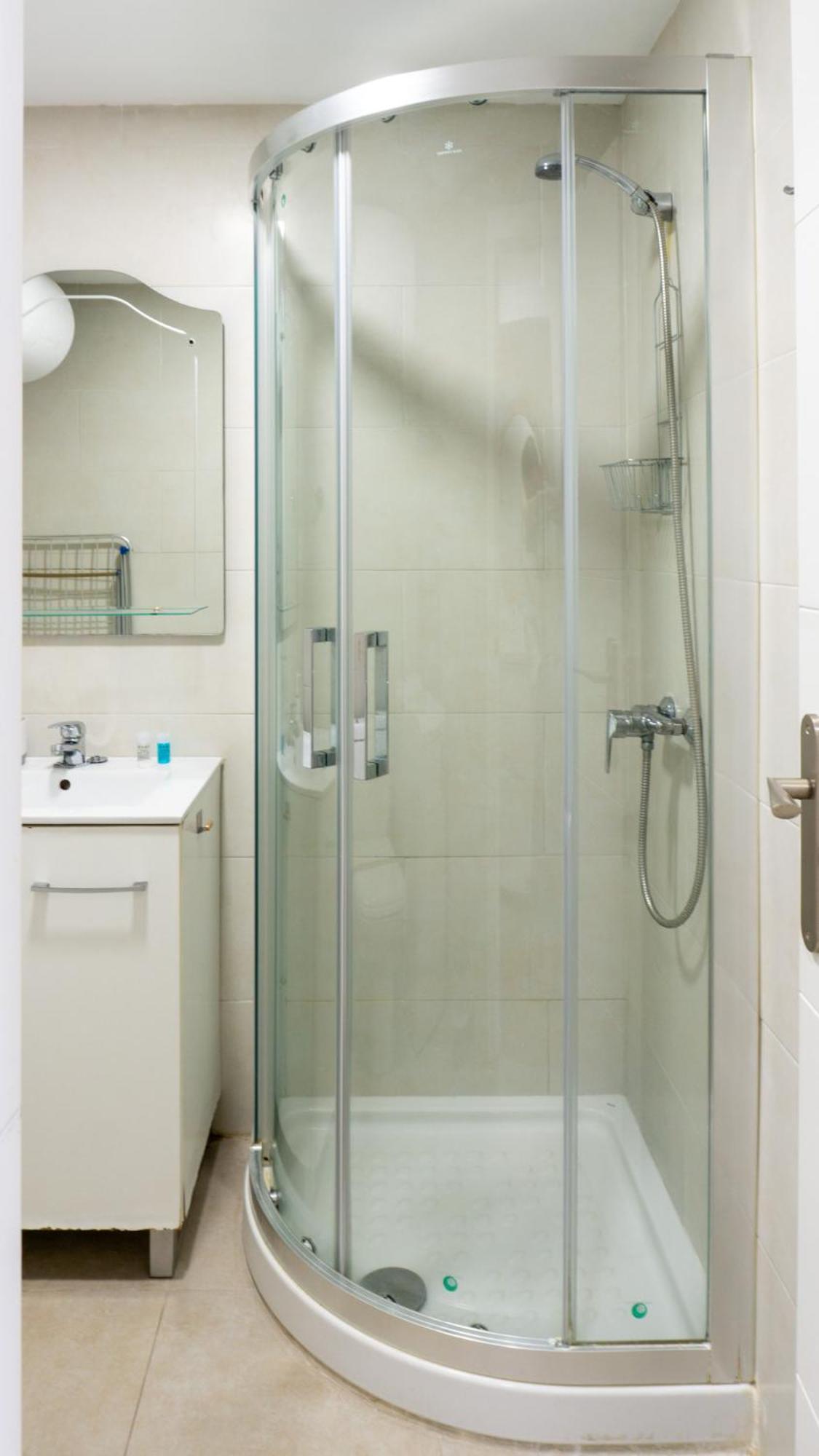 Estudio Con Piscina